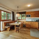 Berg- & Seeblick Pfefferbauer 아파트 *