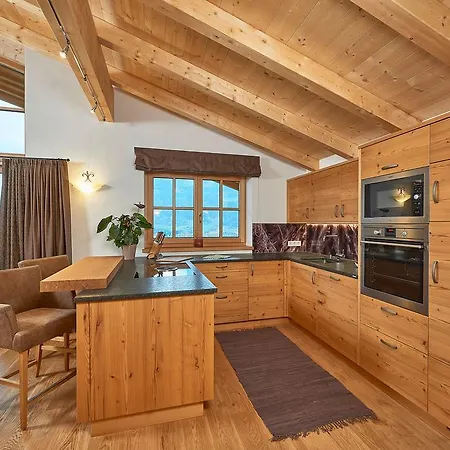 بيرغ أند سيبليك بفيفيرباوير شقة زيل أم سي